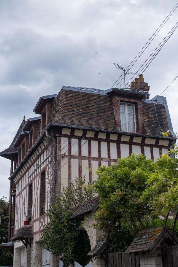 Cabourg Cosy Chic Cabourg Hyper-Centre 4 Pers, 2 Bedrooms , 2 Sdb, Terrasse, Wifi Extérieur photo